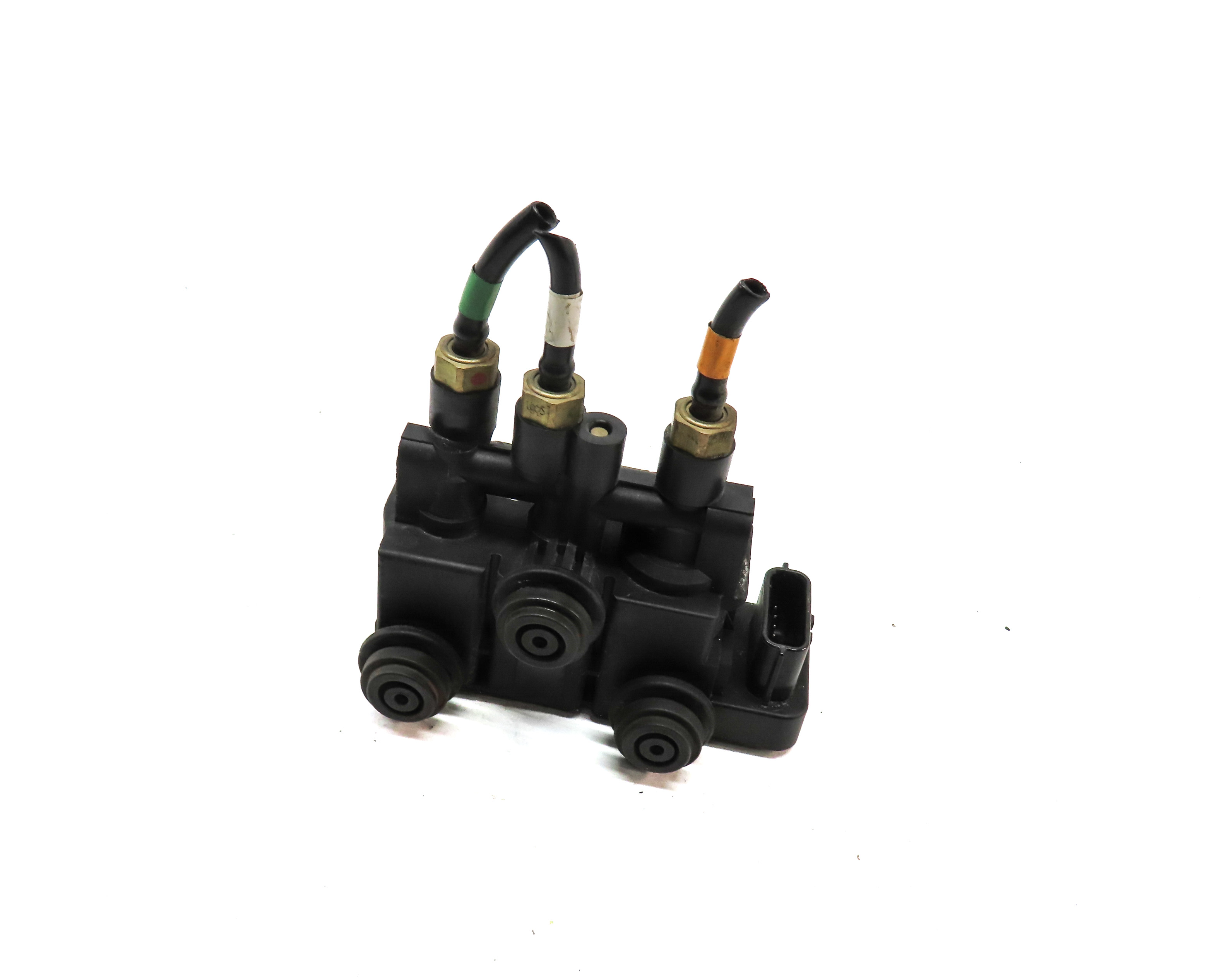 2016 LAND RANGE ROVER (L405) FRONT AIR SUSPENSION CONTROL VALVE BLOCK — exact item pictured